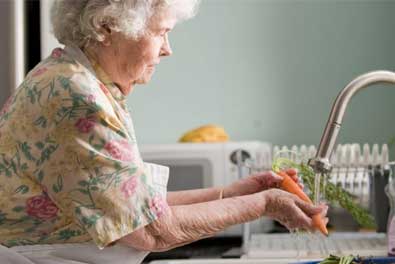 5 Innovative Solutions for Combatting Social Isolation Among Seniors During COVID-19