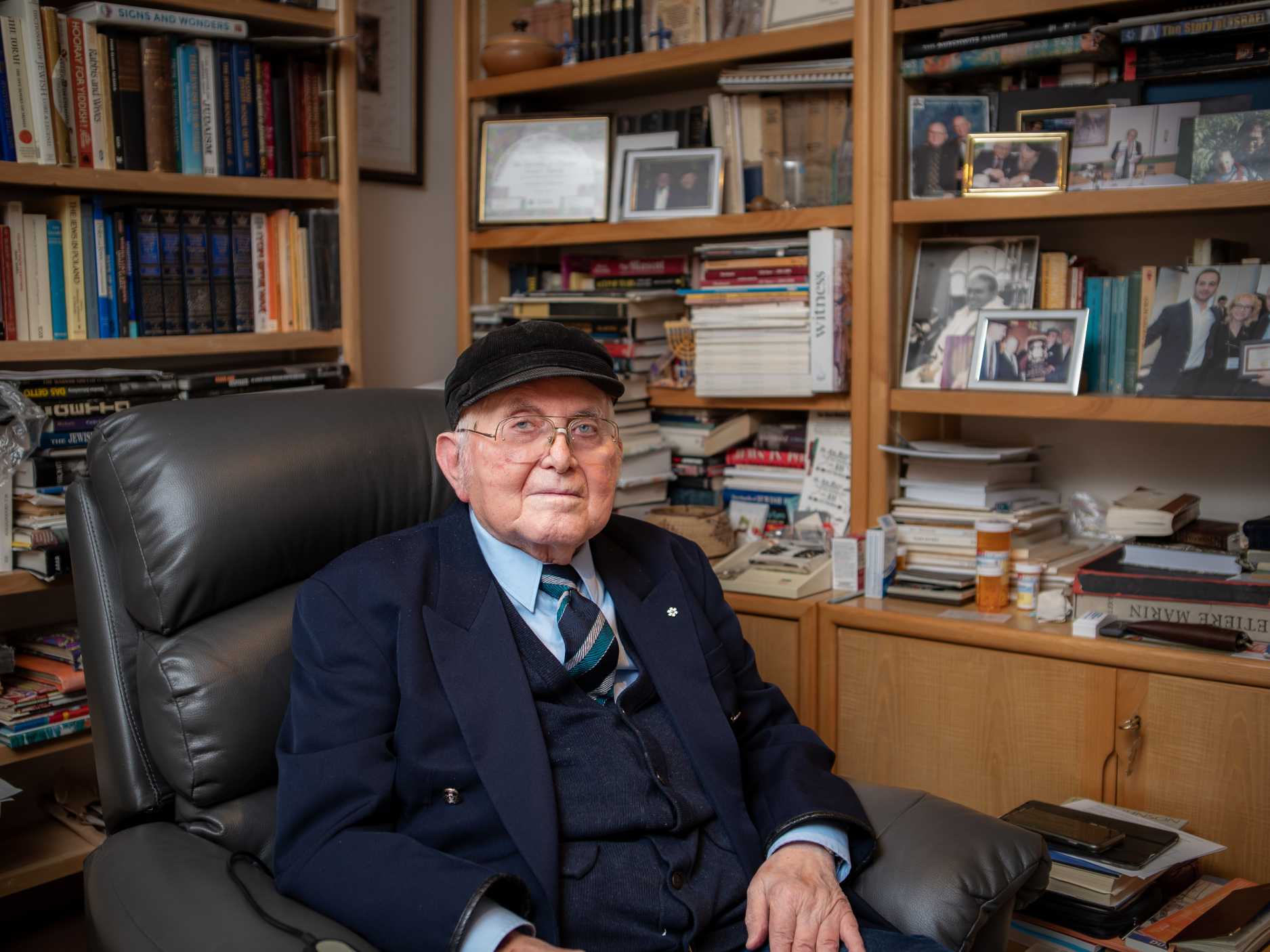 “Finding a way to help” — Holocaust survivor Pinchas Gutter volunteers at Baycrest